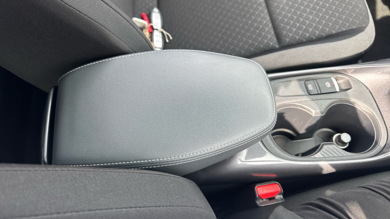 Nissan Juke 1.0 DiG-T 114 N-Connecta 5dr Petrol Hatchback